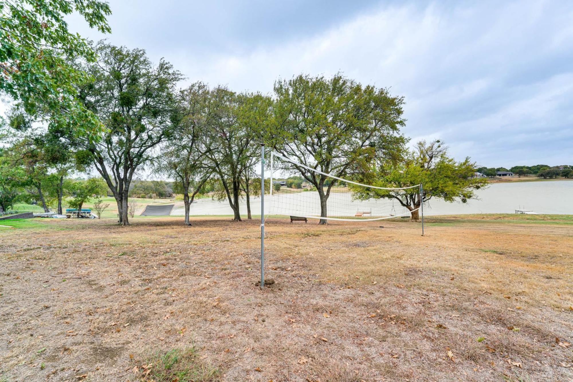 Lewisville Lake Home Private Dock And Large Patio! Little Elm Exterior photo