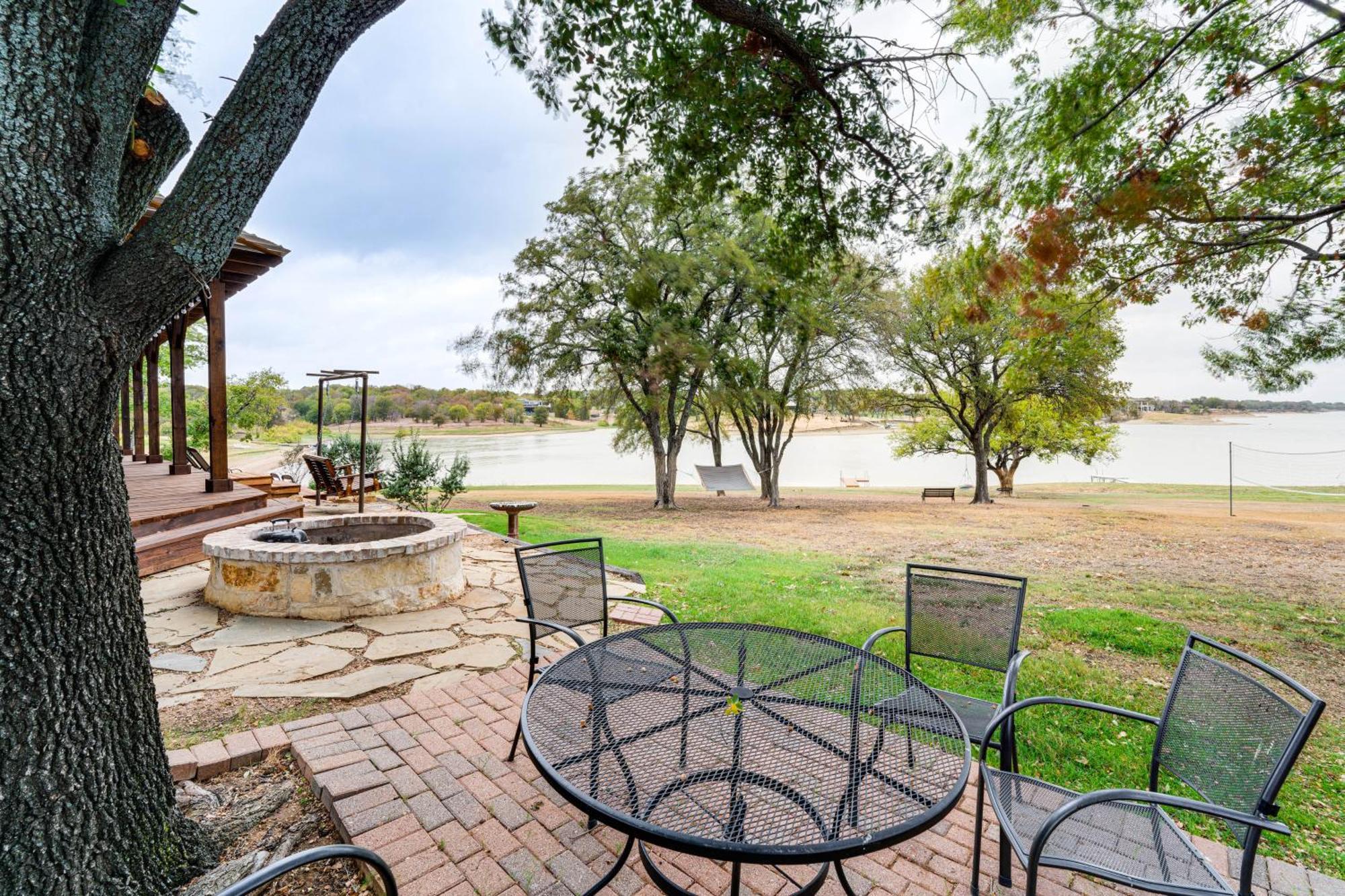 Lewisville Lake Home Private Dock And Large Patio! Little Elm Exterior photo